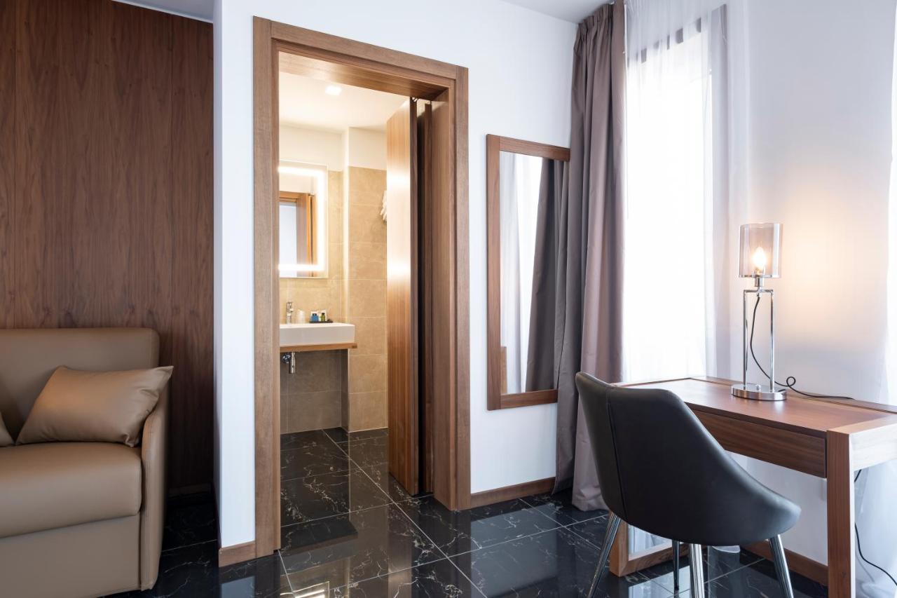 Hotel Mare Lignano Sabbiadoro Bagian luar foto