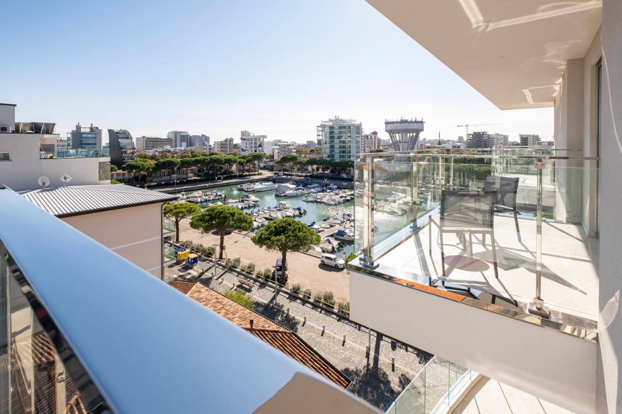 Hotel Mare Lignano Sabbiadoro Bagian luar foto