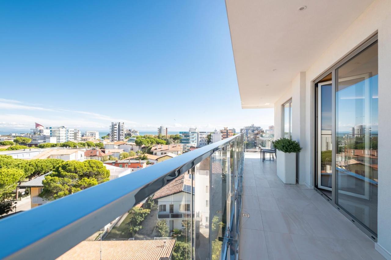 Hotel Mare Lignano Sabbiadoro Bagian luar foto