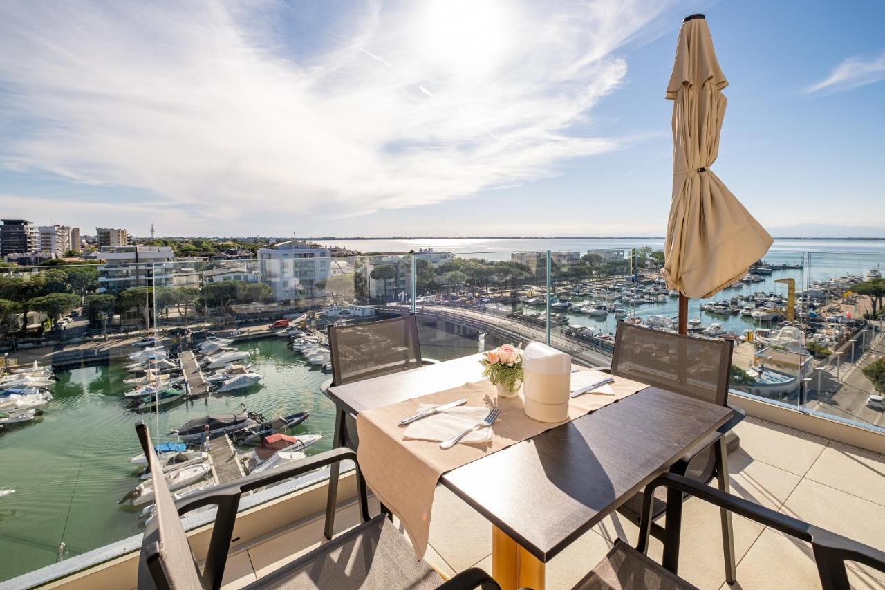 Hotel Mare Lignano Sabbiadoro Bagian luar foto